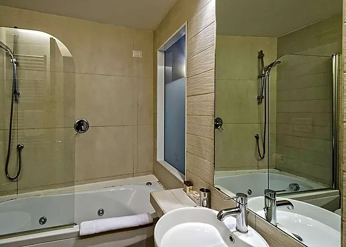 Little Queen 4* Roma
